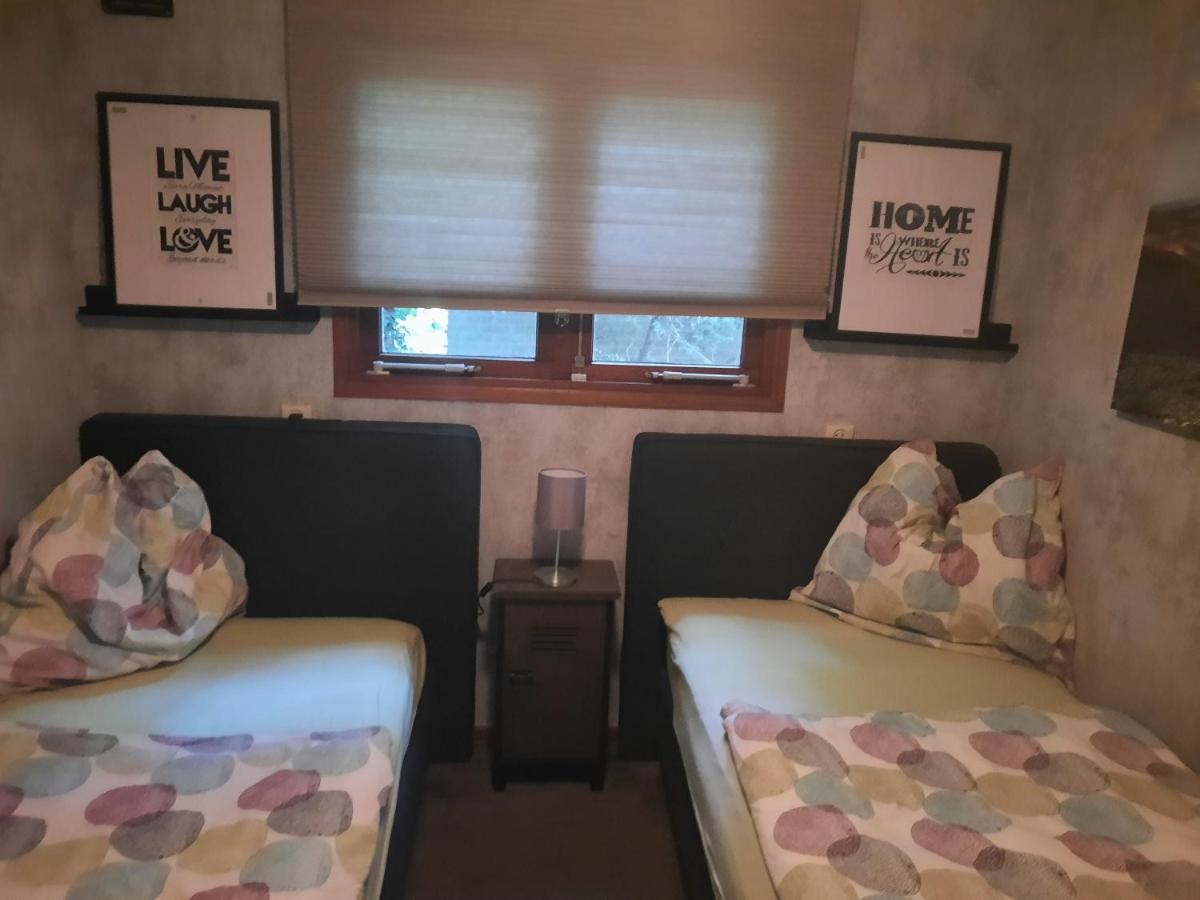 Chalet nur für Urlauber Familien in Putten an der Veluwe Krachtighuizerkern 22 & free Bikes - Housity