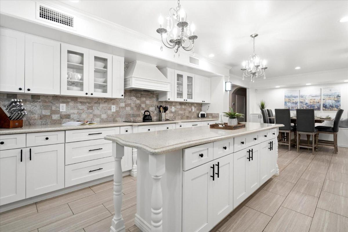 The Gilbert Grand - Housity