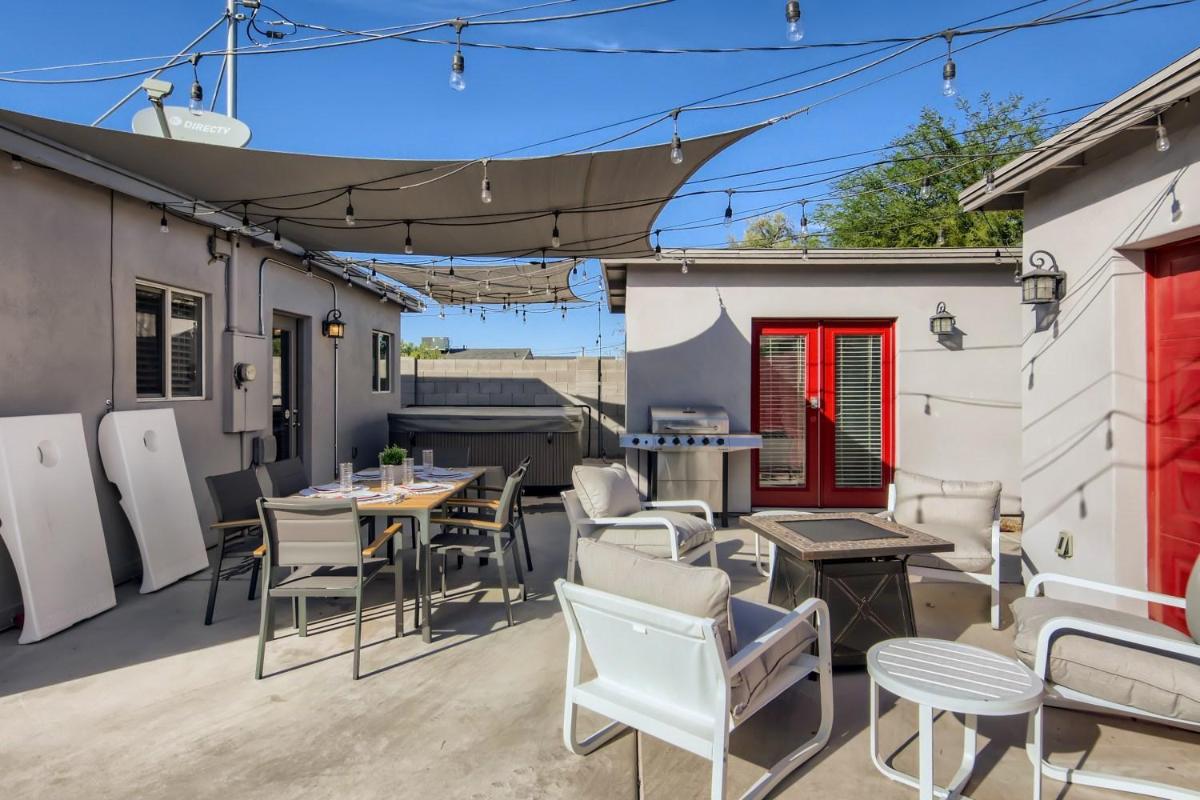 Red Door Trio - Housity