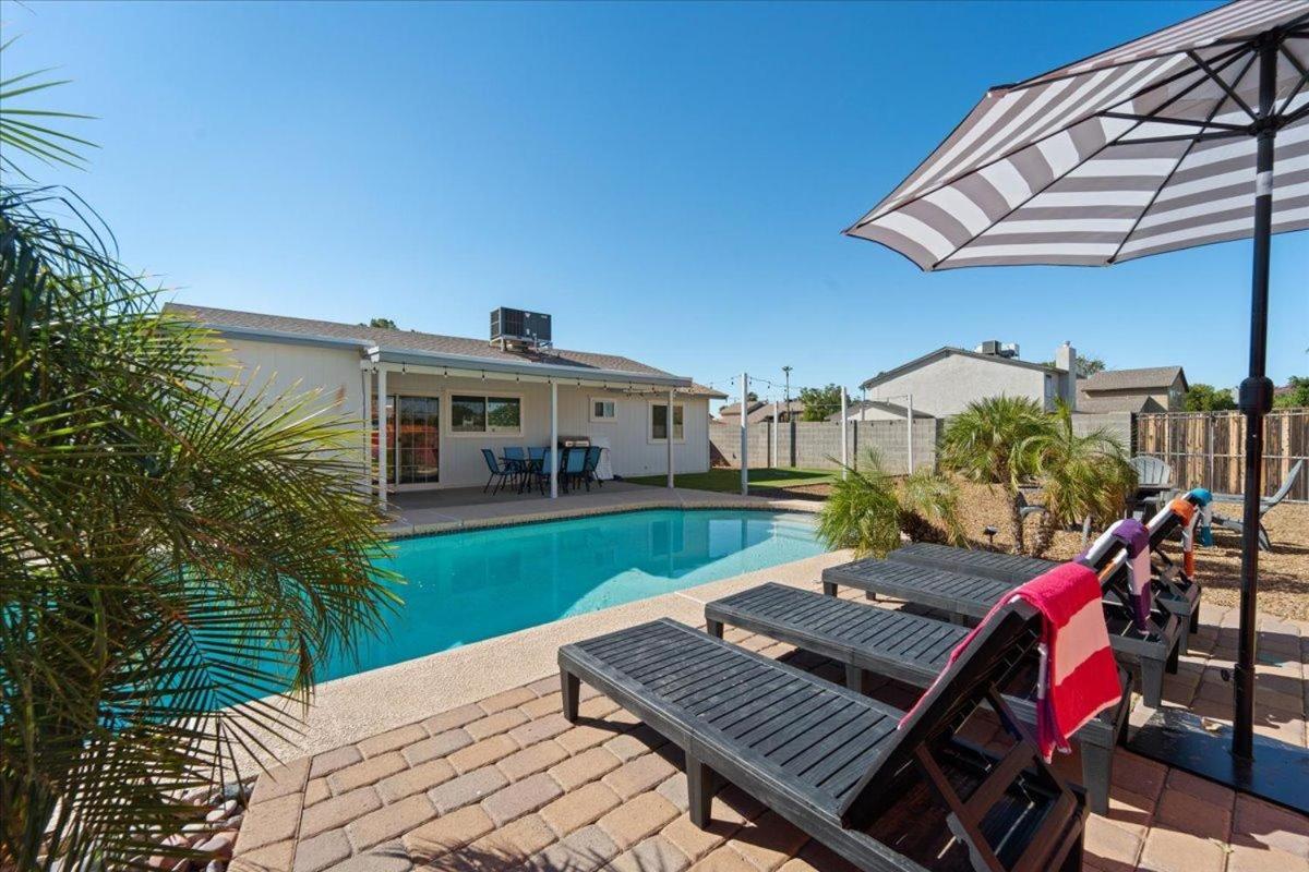 Chandler Shine - Housity