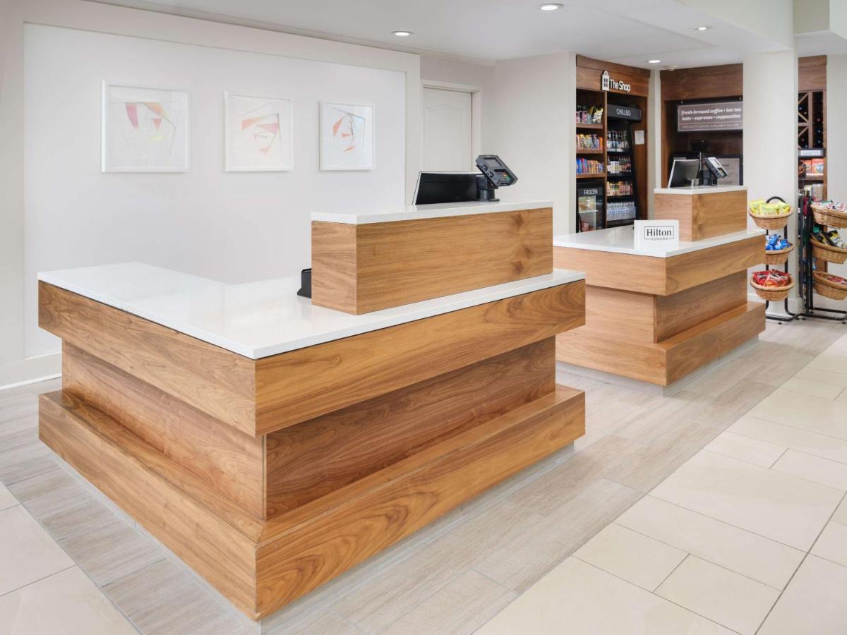 Hilton Garden Inn Chattanooga/Hamilton Place - Housity