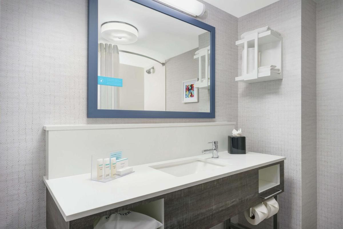 Hampton Inn & Suites Tampa Ybor City Downtown - Housity