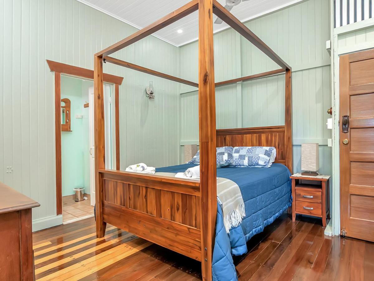 Falls Teahouse - Housity