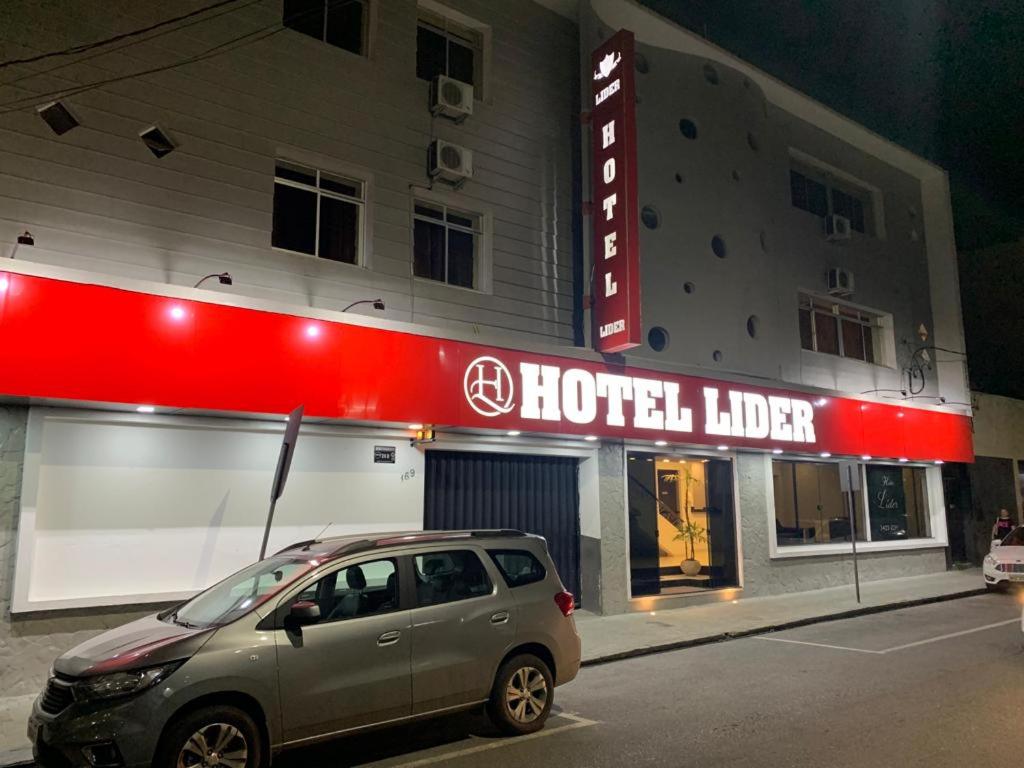 Hotel Lider - Housity