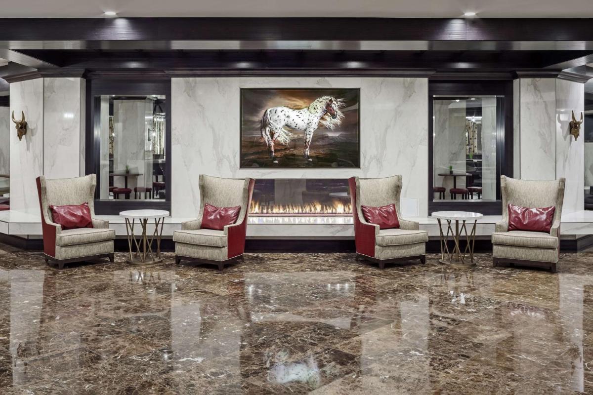 DoubleTree by Hilton Hotel Denver - Housity