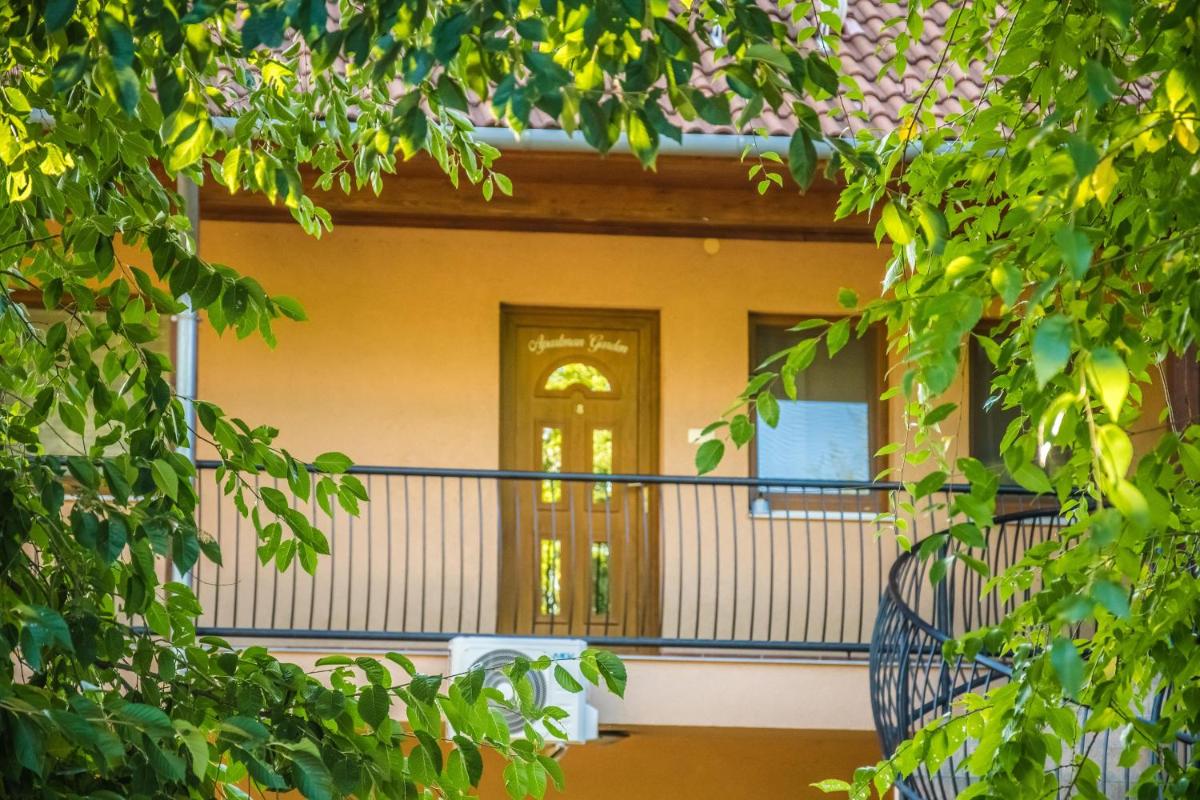 Apartman Garden - Housity