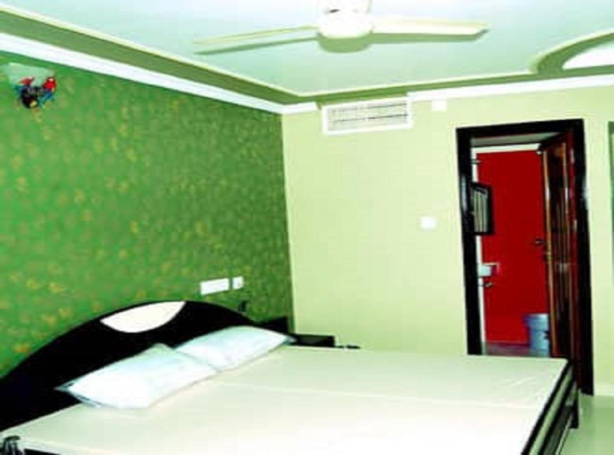 Suitetrails - Hotel Simran & Restaurant Bikaner