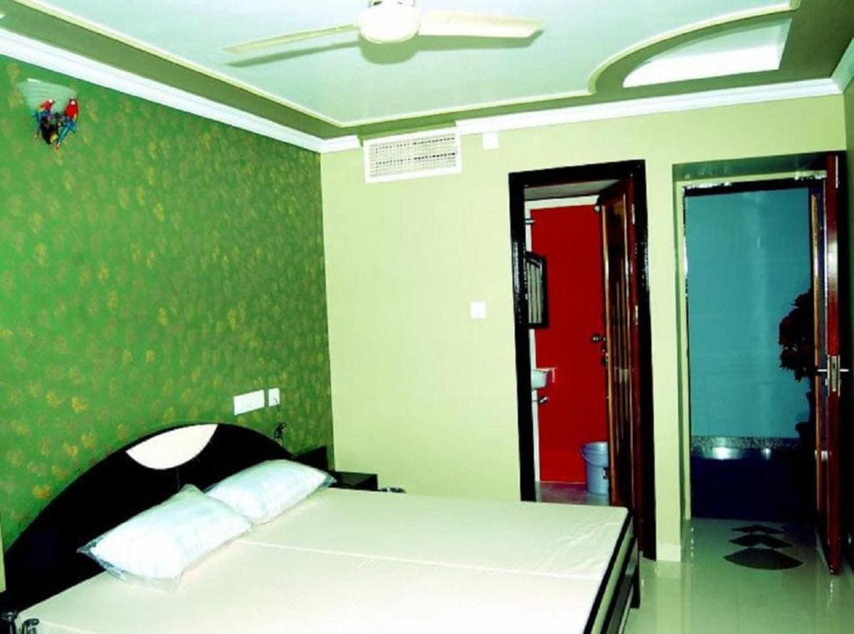 Suitetrails - Hotel Simran & Restaurant Bikaner