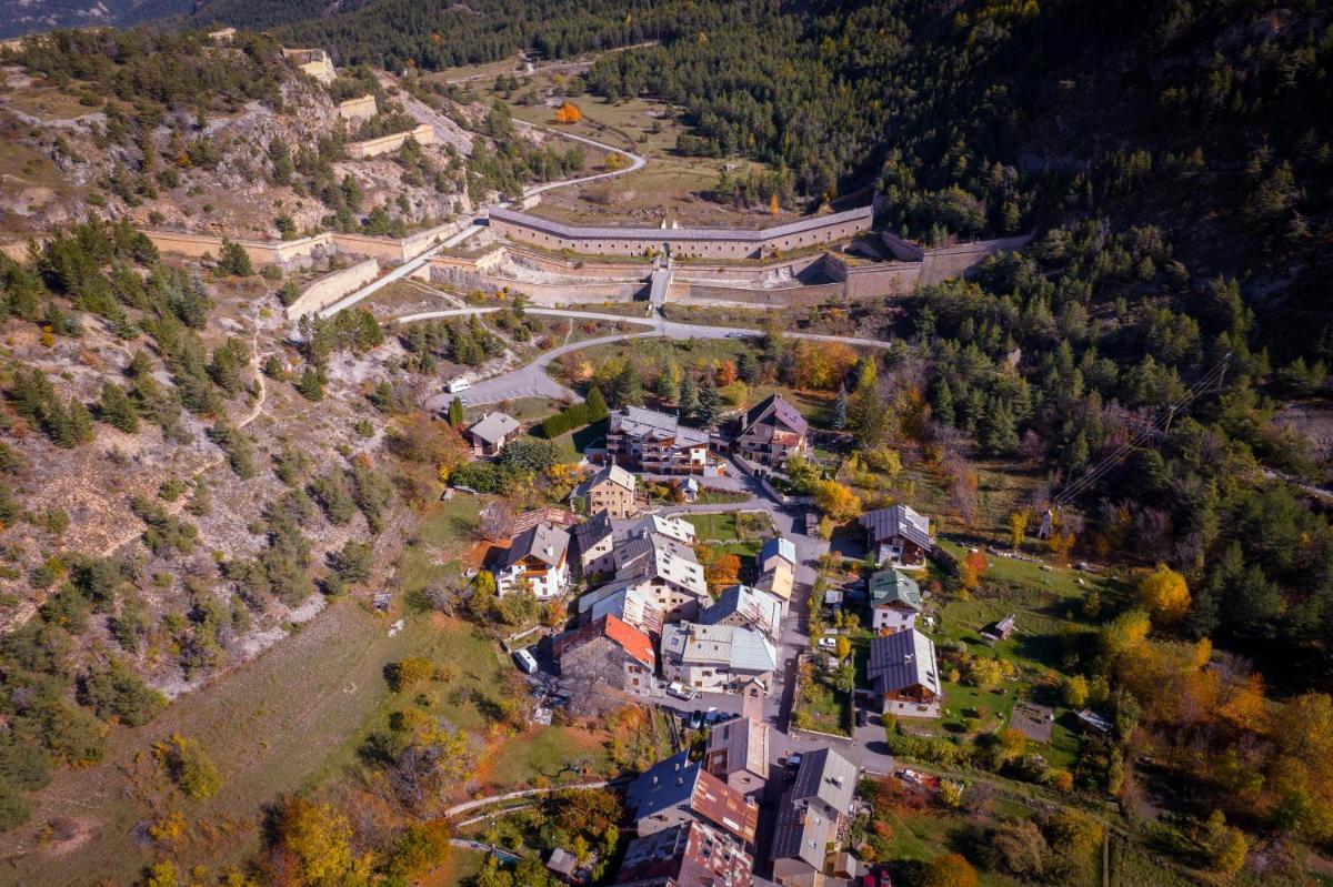 Chalet de l'Orceyrette, idéal pour un couple ou famille avec 2 enfants - Housity