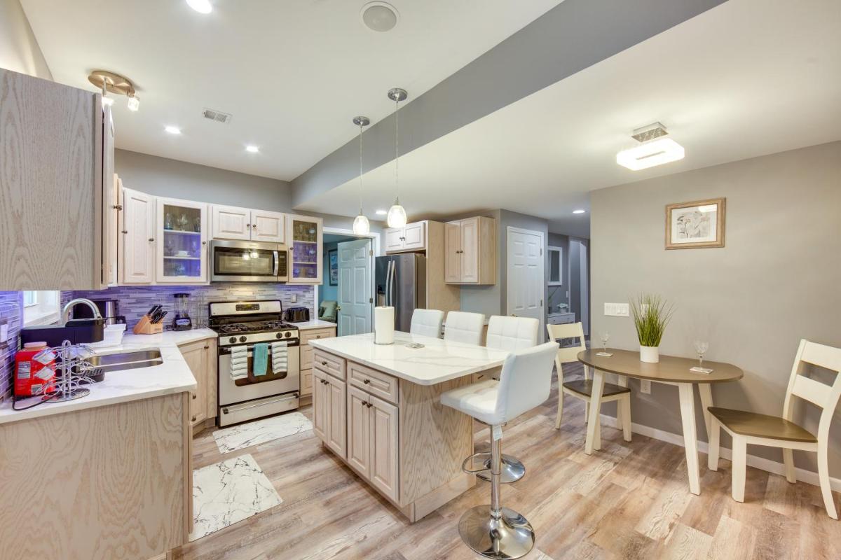 Mountville Rental with Private Patio and Gas Grill! - Housity