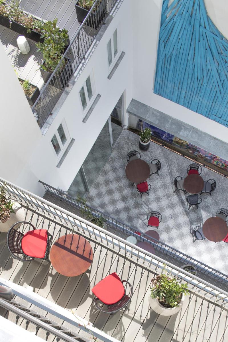 Balcon ou terrasse dans l'établissement Hotel Les Bains Paris