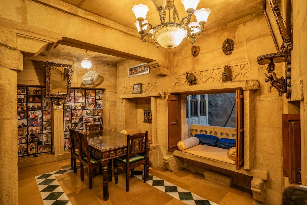 Hotel Garh Jaisal Haveli - Housity