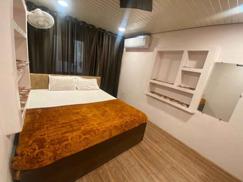 Hotel khatu shyam palace - Housity
