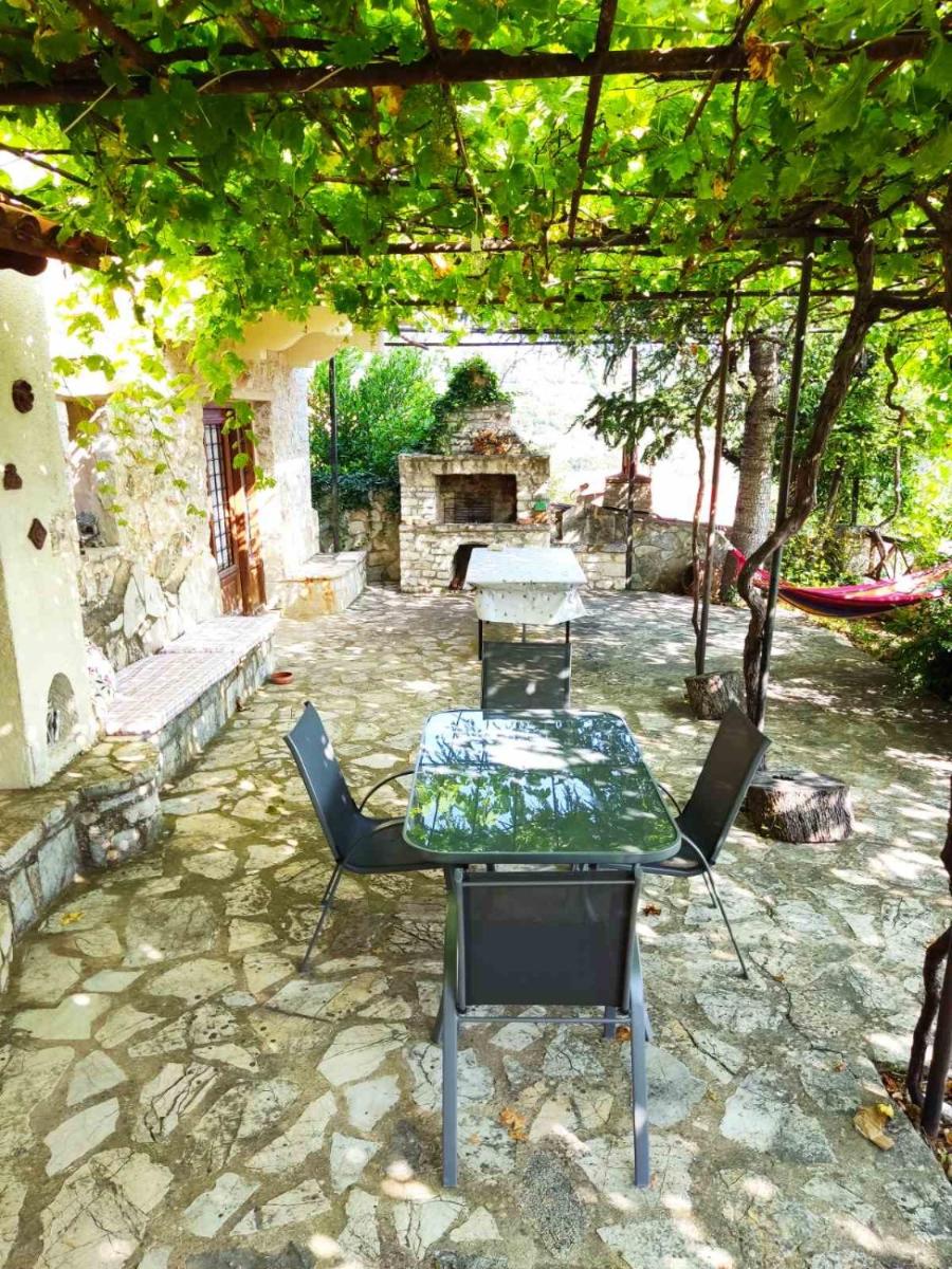 St. John Traditional House - Housity