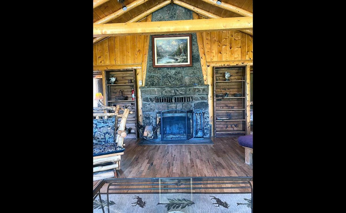 Mountain Masterpiece by Rocky Mountain Resorts - Housity