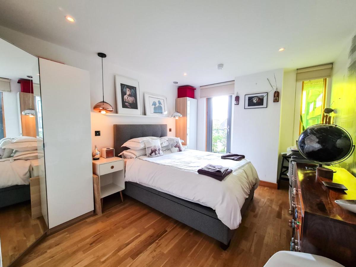 Suitetrails - Beautiful Central Home for 6 near Olympic Park and ABBA Theatre