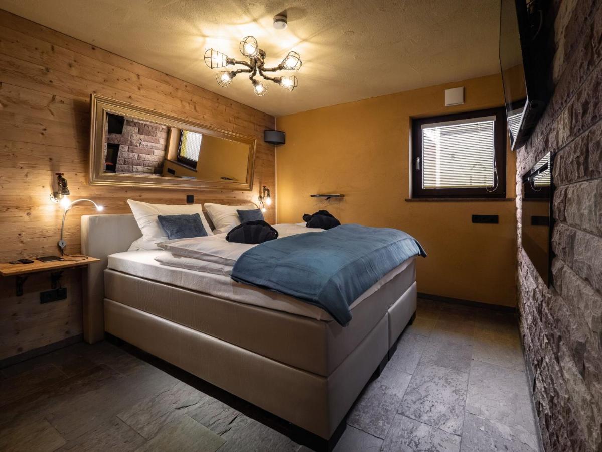 Ferienwohnung Altschloss - Housity