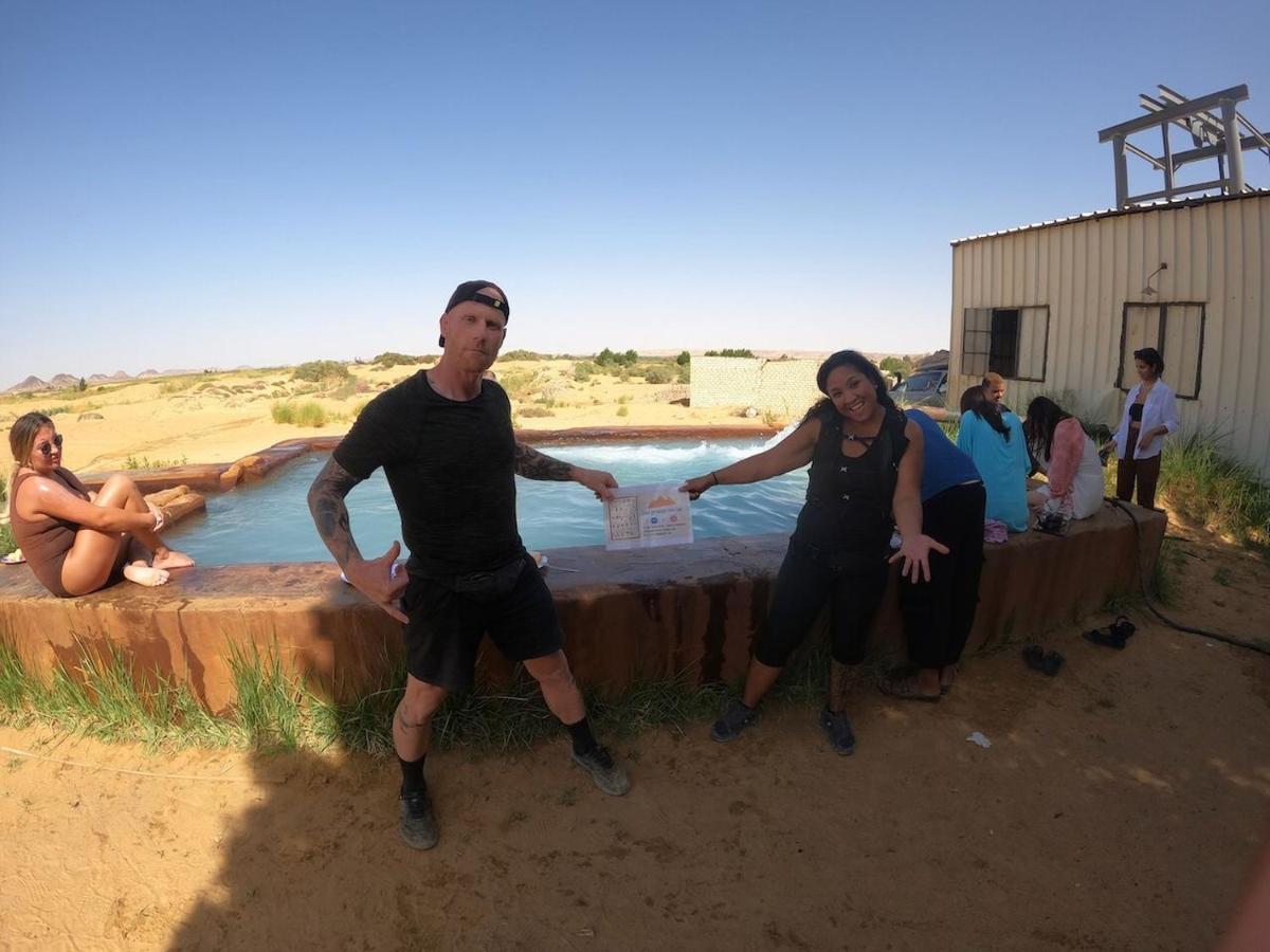 Jana Pyramids view inn - Housity