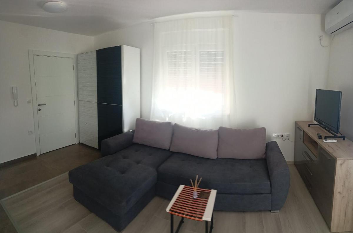 Lane Apartmani - Housity