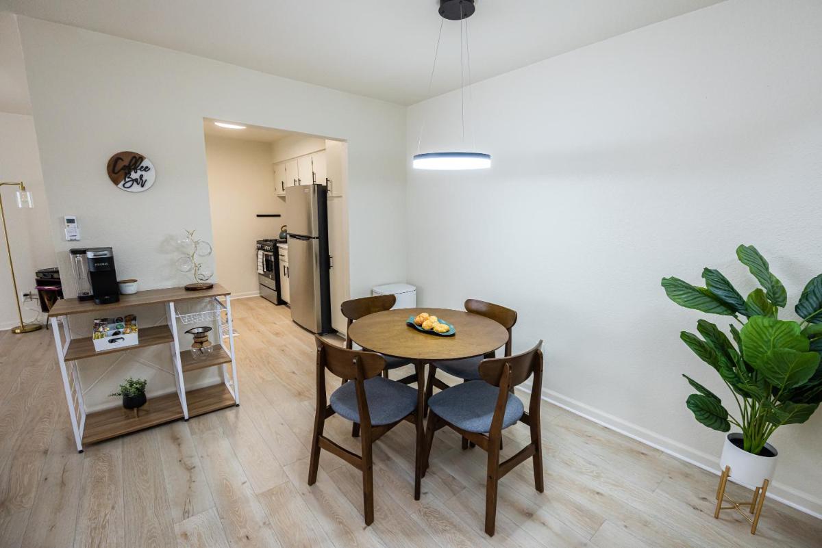 The 07 Oasis - Housity