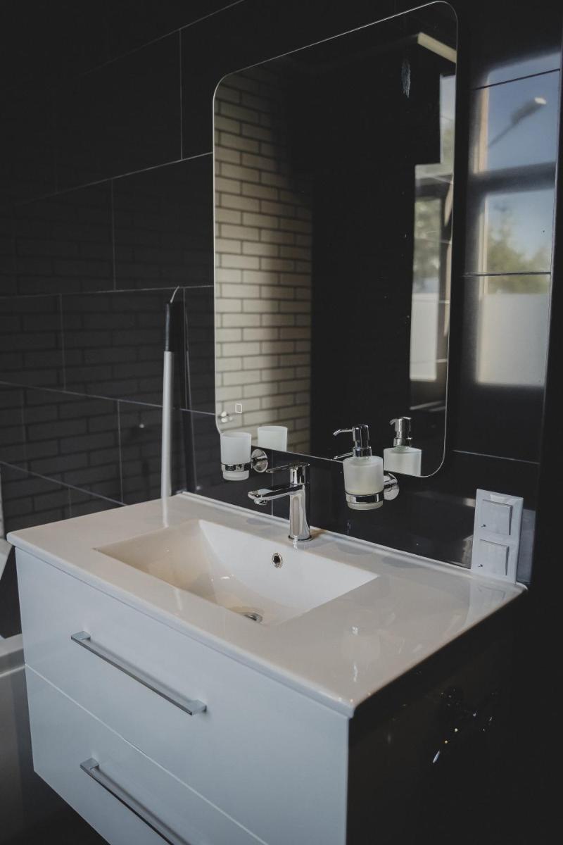 MaxiMar Apartment With Sauna - Housity