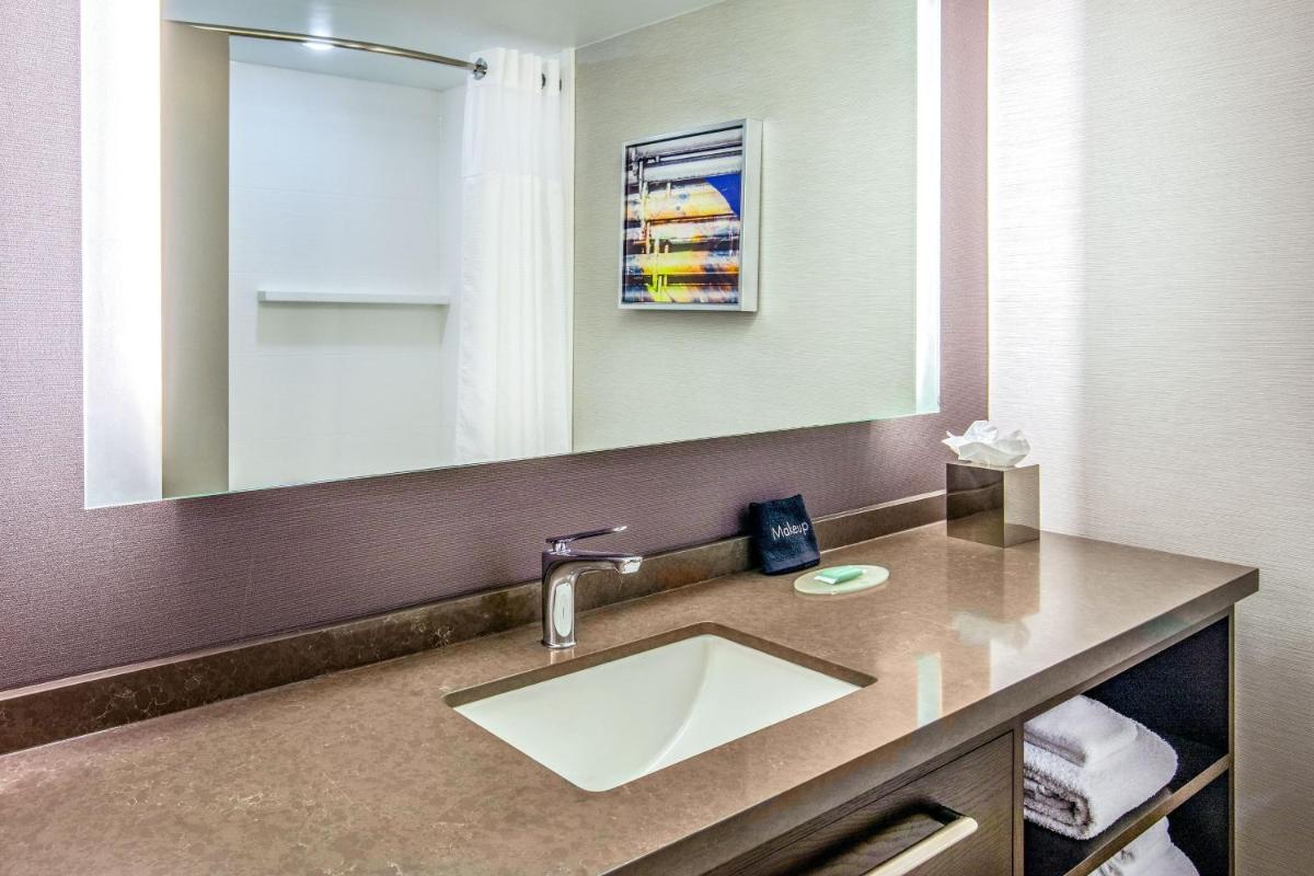 Courtyard by Marriott Boston Billerica Bedford - Housity