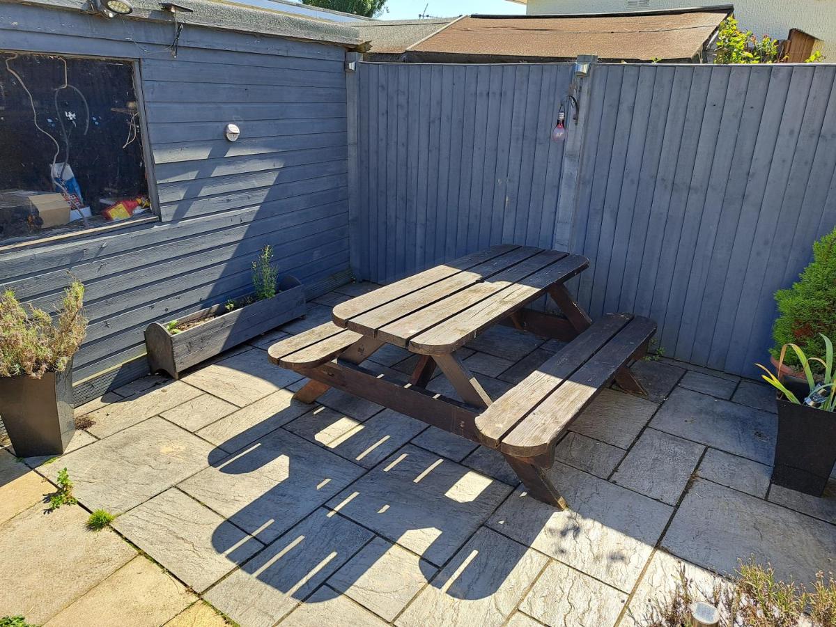 Beach & Tonic beachside chalet - Housity