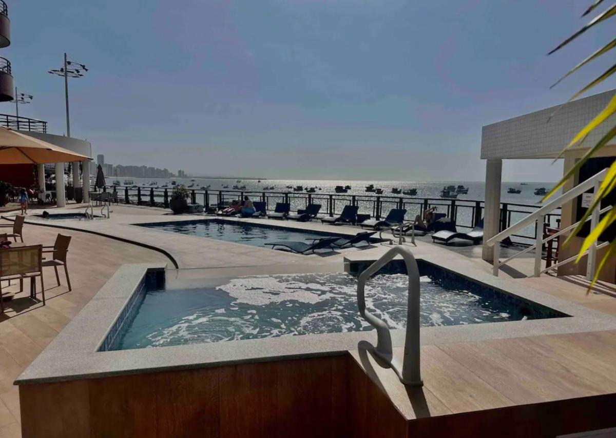 IATE PLAZA HOTEL 402 - Housity