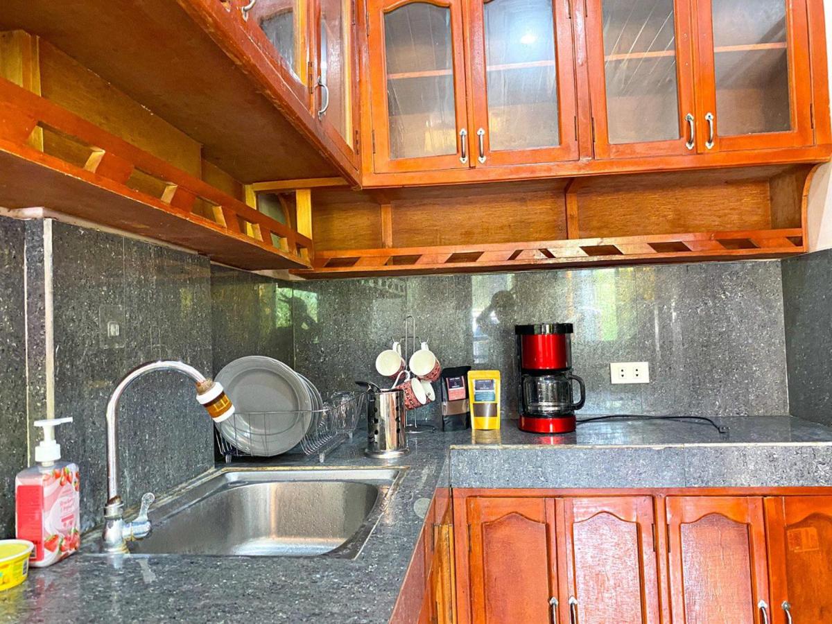 Cozy Studio Apartment with Free Parking - Housity