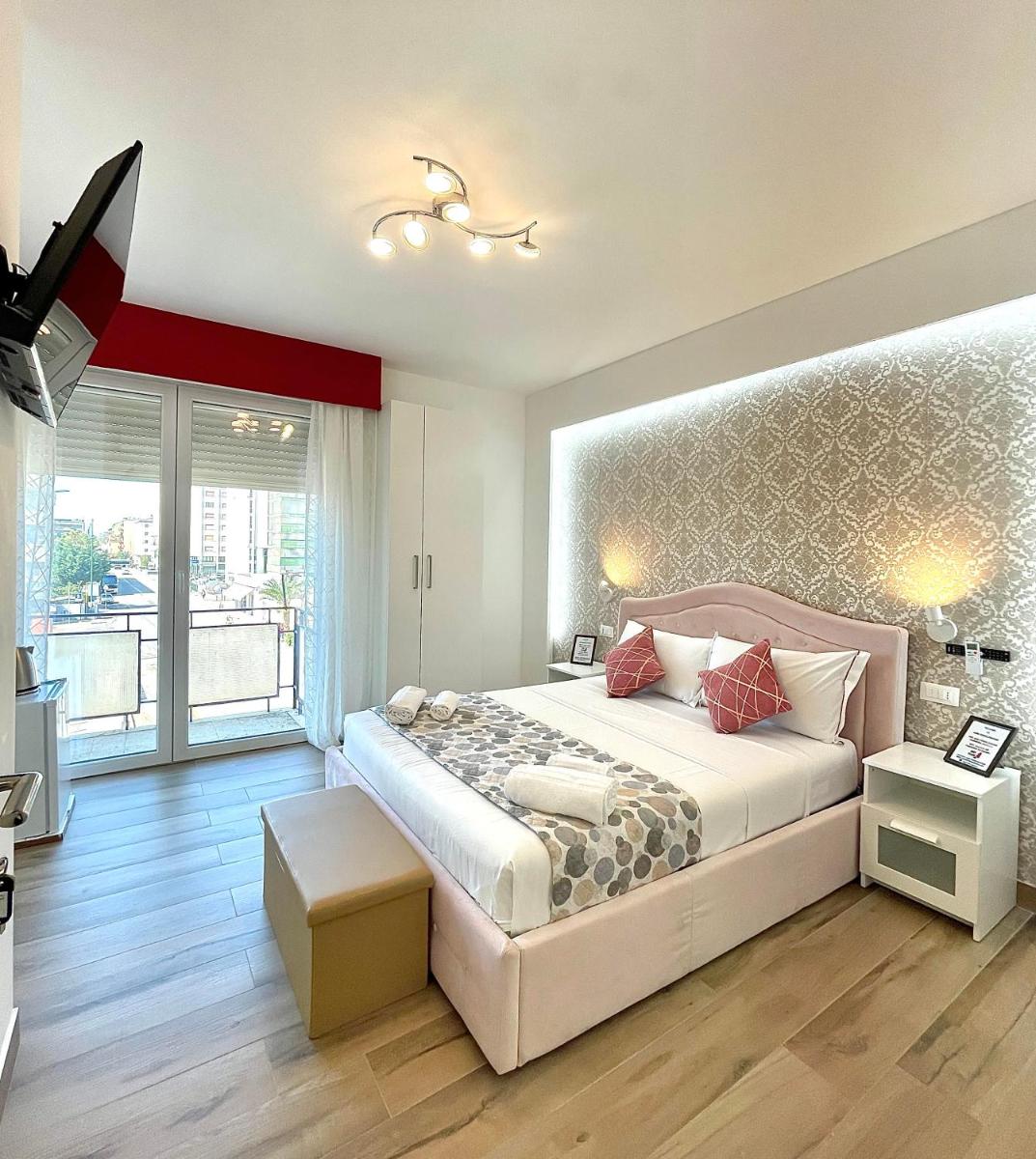 ARBI VENICE STATION 027042-LOC-13151 - Housity