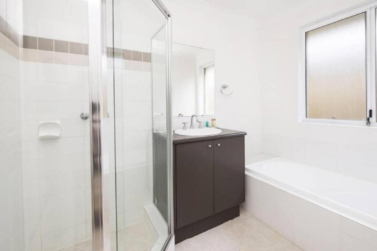 Coastal Cottage - Unit 22 Cape View Resort, Busselton - Housity