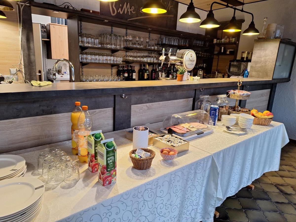 Hotel Roma - Housity