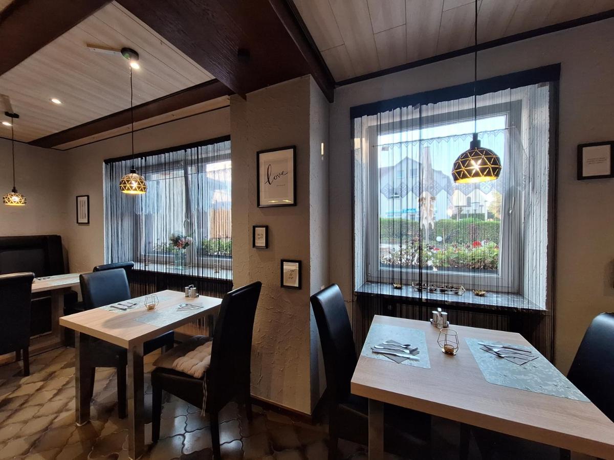 Hotel Roma - Housity