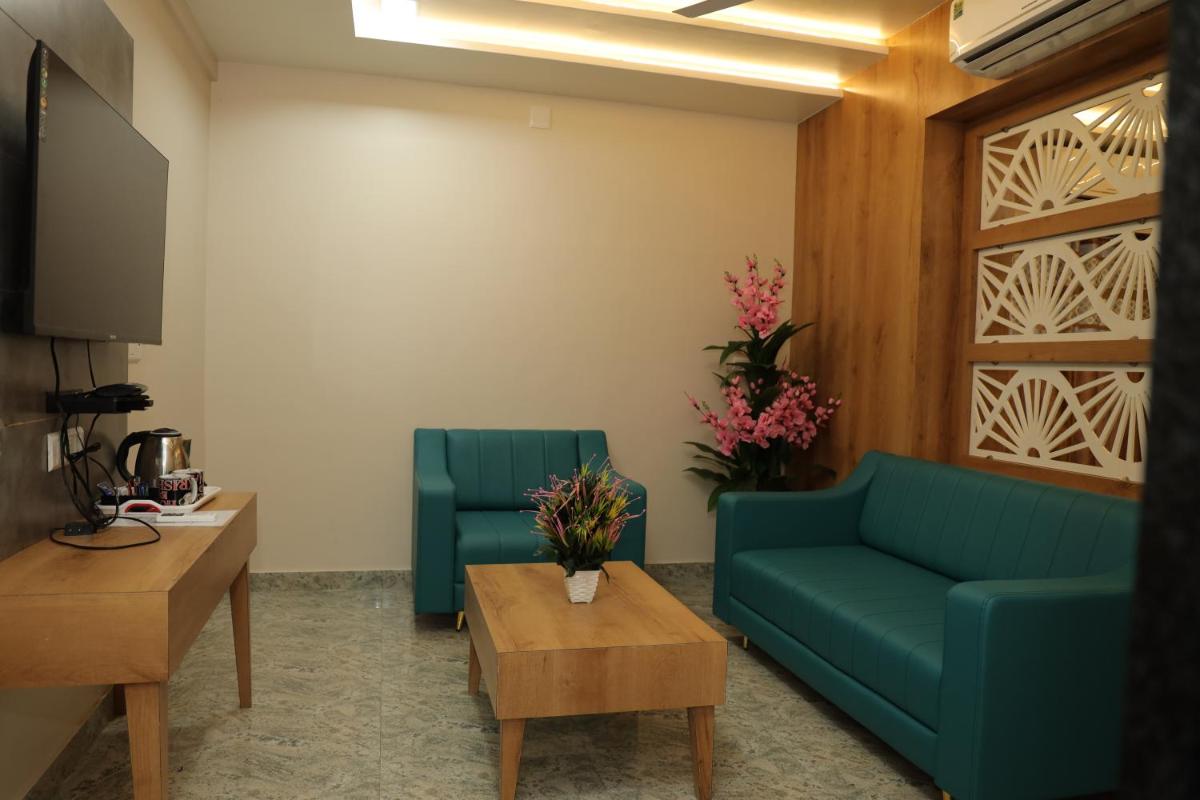 Hotel Lord Krishna - Housity