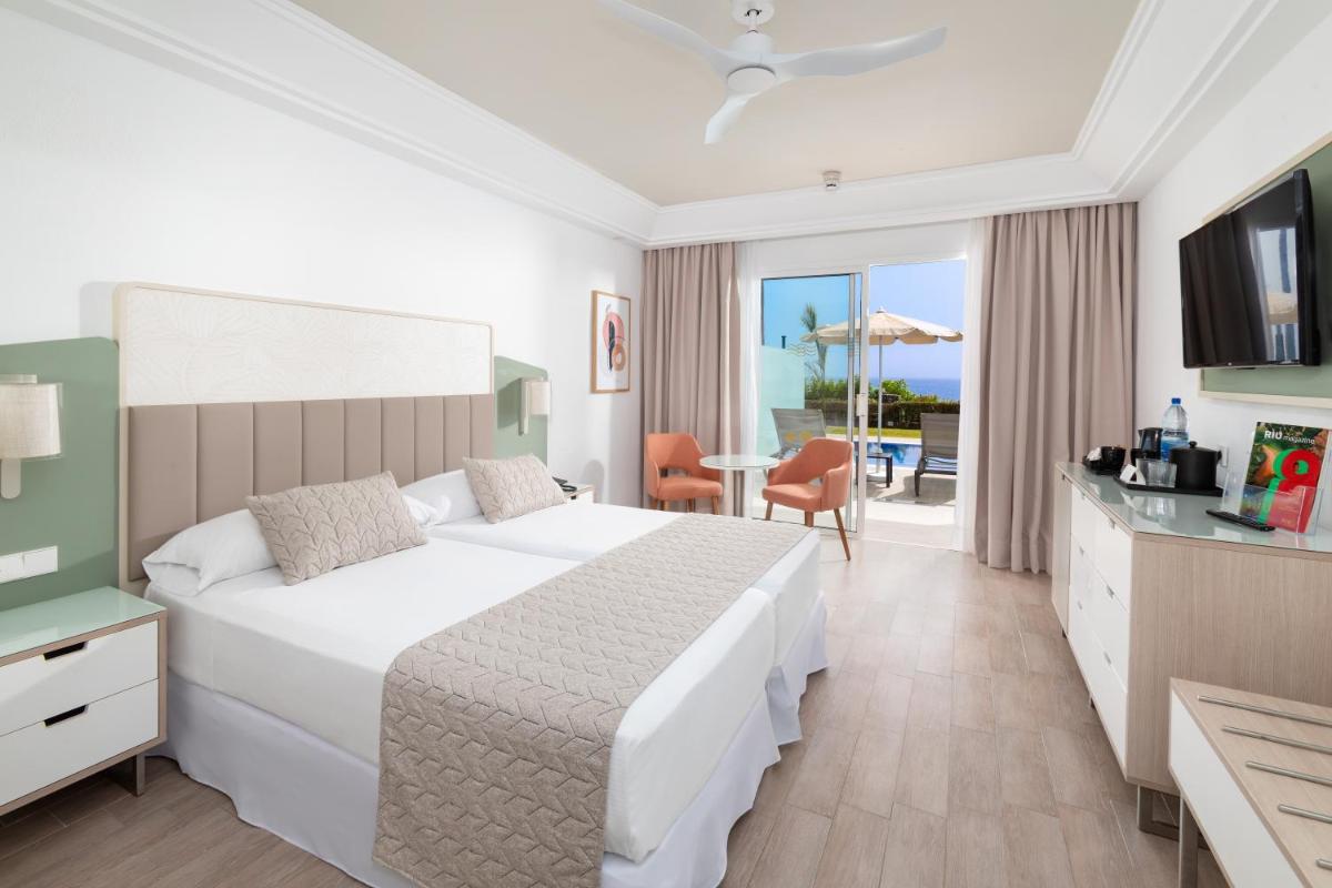 Cama o camas de una habitación en Hotel Riu Gran Canaria - All Inclusive