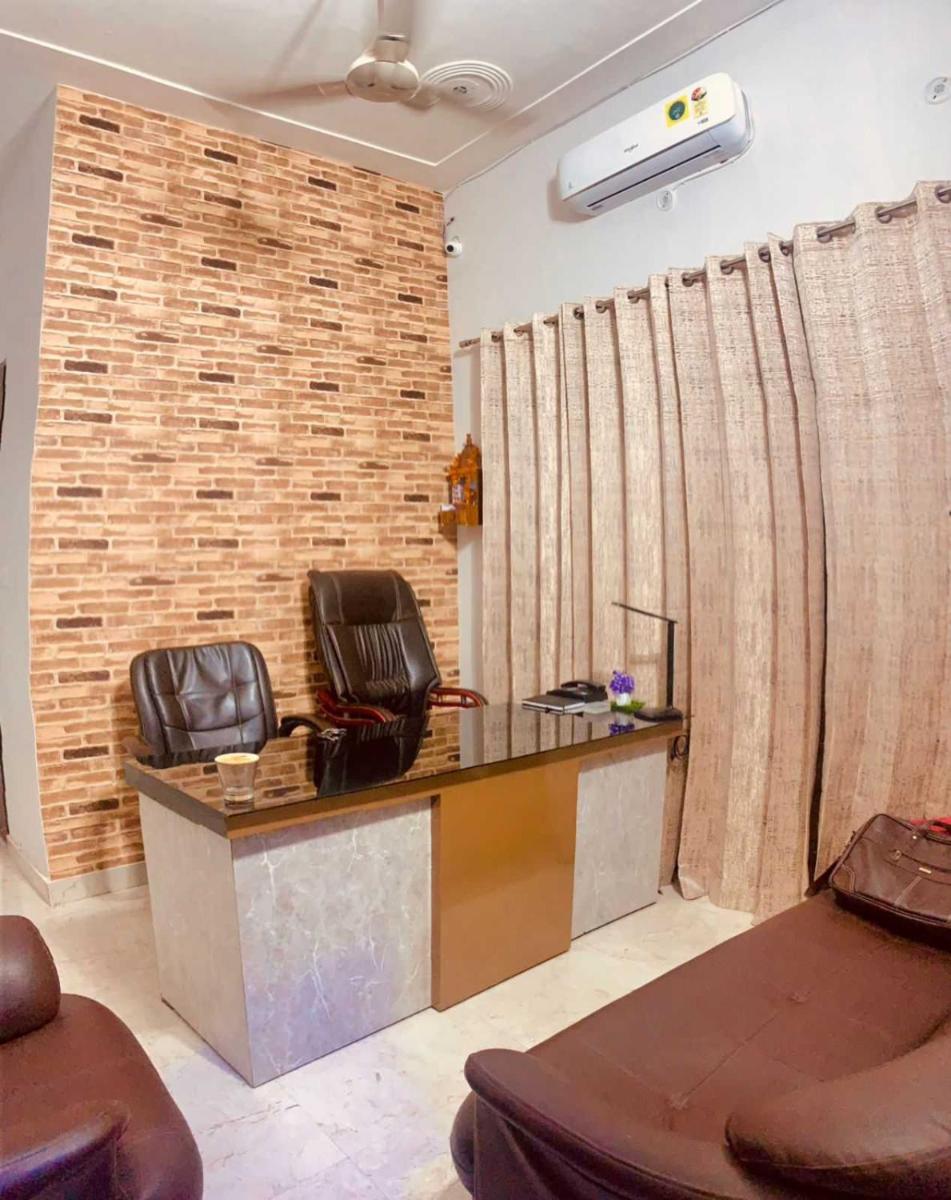 Hotel O Four Seasons Hotel - Housity
