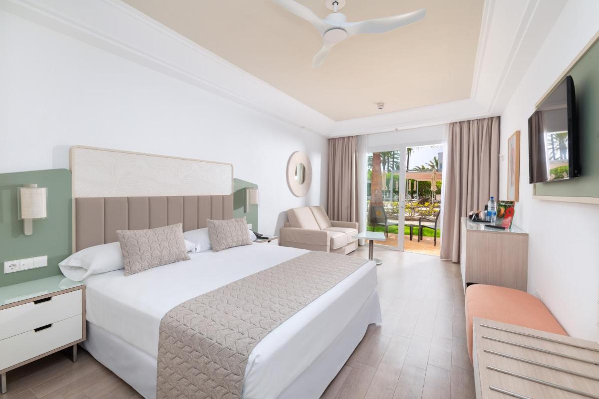 Cama o camas de una habitación en Hotel Riu Gran Canaria - All Inclusive