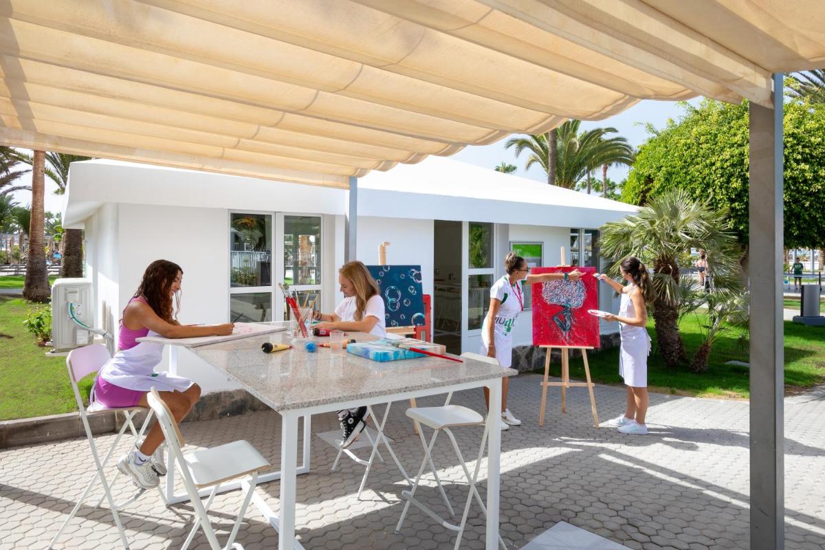 Clientes alojados en Hotel Riu Gran Canaria - All Inclusive