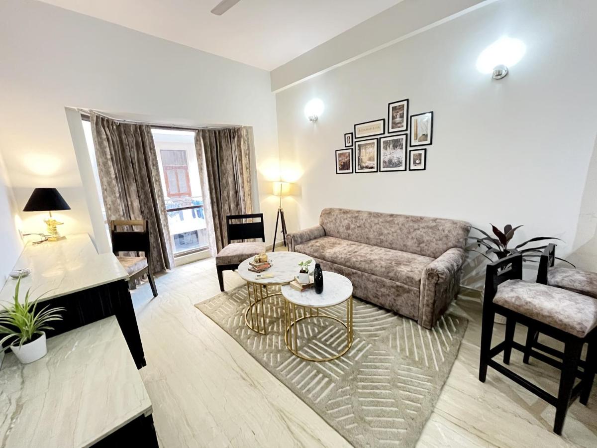 1BHK Serviced Apartments near Artemis Hospital - Housity