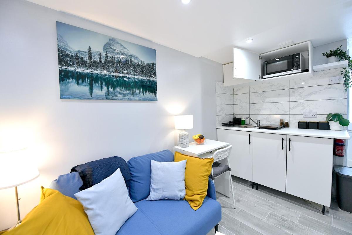 Cozy Studio retreat in Vibrant Crystal Palace, - Housity