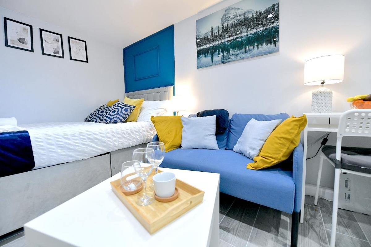 Cozy Studio retreat in Vibrant Crystal Palace, - Housity