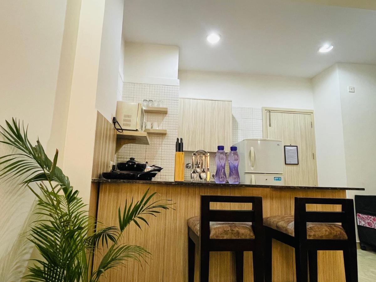 1BHK Serviced Apartments near Artemis Hospital - Housity