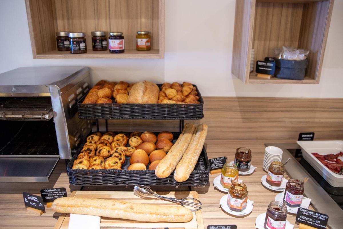 Nourriture dans l'hôtel ou à proximité