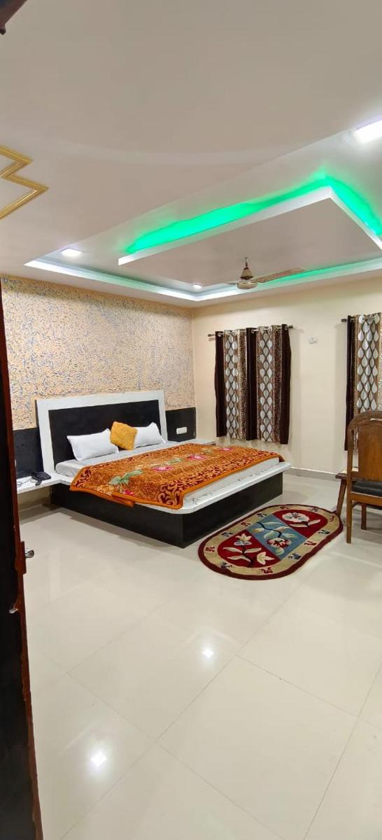 Bombay regency hotel - Housity