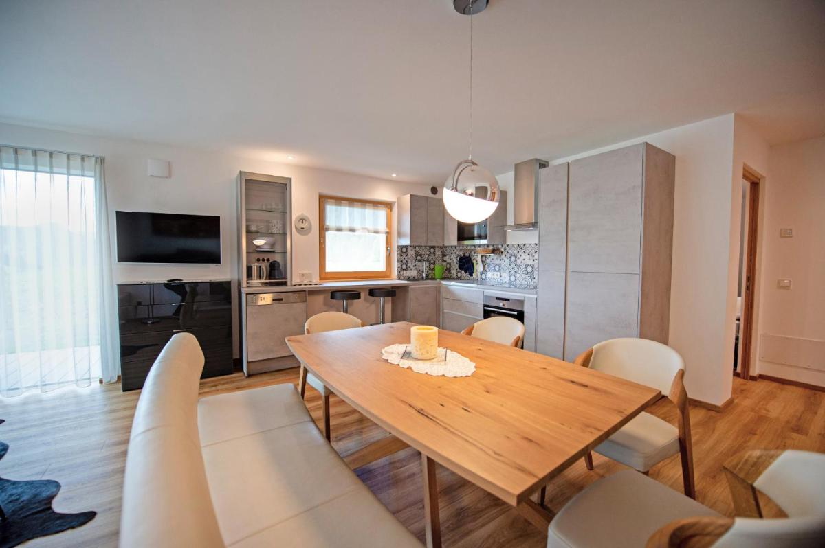 Apartment Villa Valeria - Housity