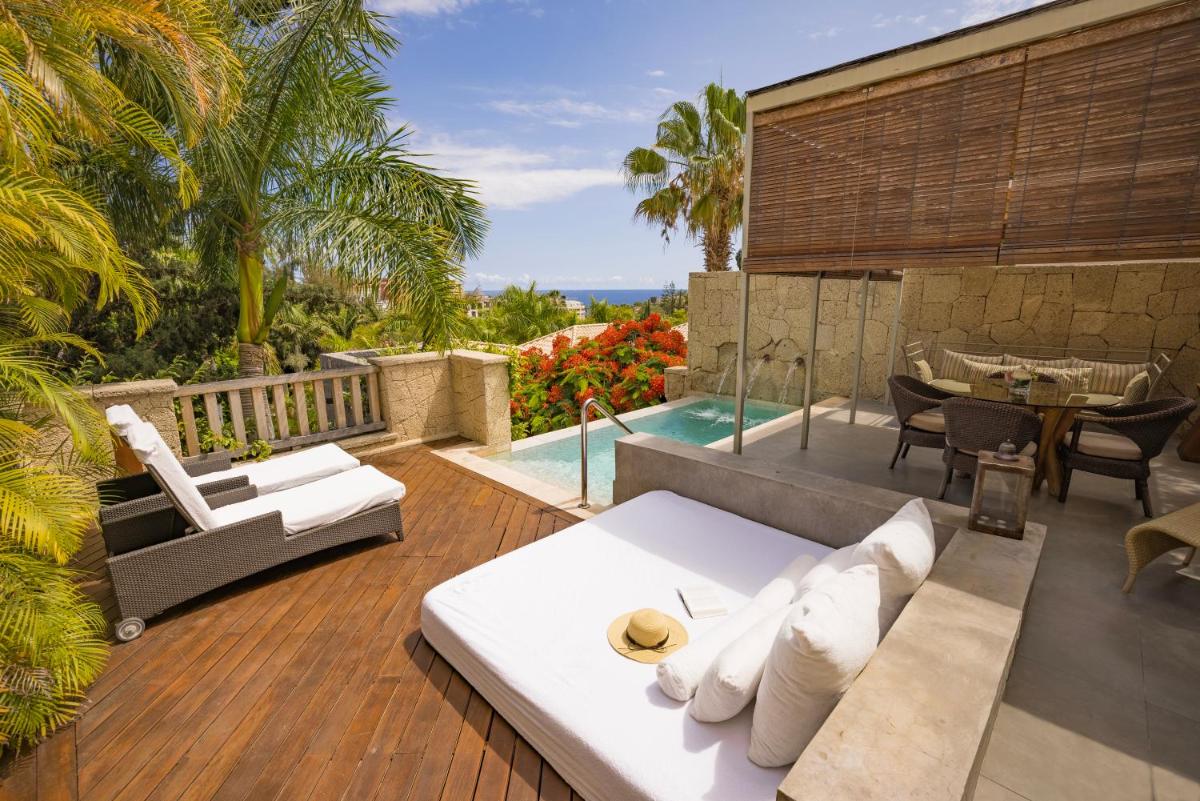Un balcón o terraza de The Villas at Bahia del Duque