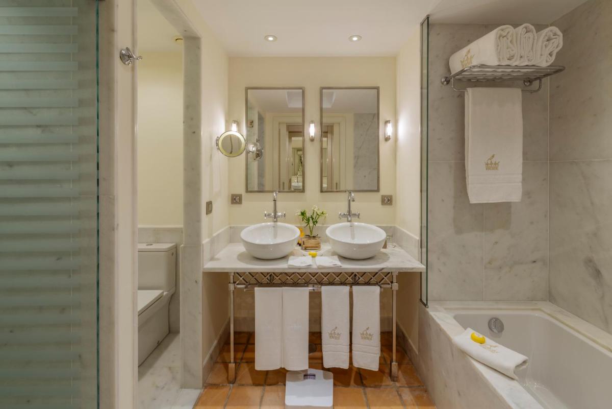 Un baño de Bahia del Duque