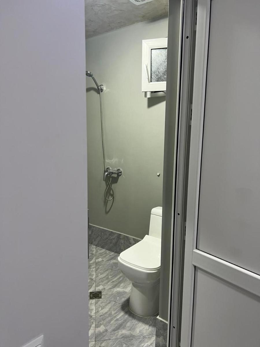Hotel Amigo - Housity