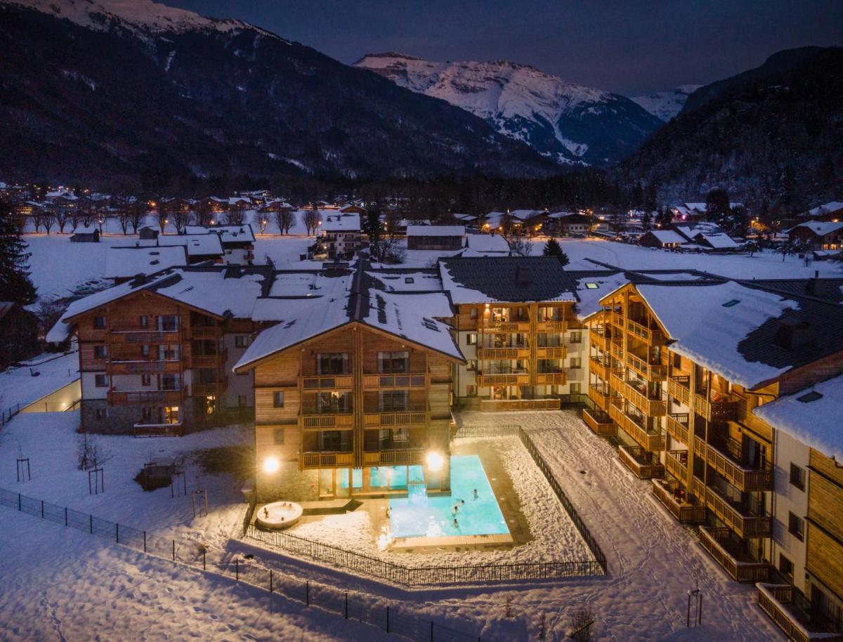Vue générale sur la montagne ou vue sur la montagne depuis l'appart'hôtel
