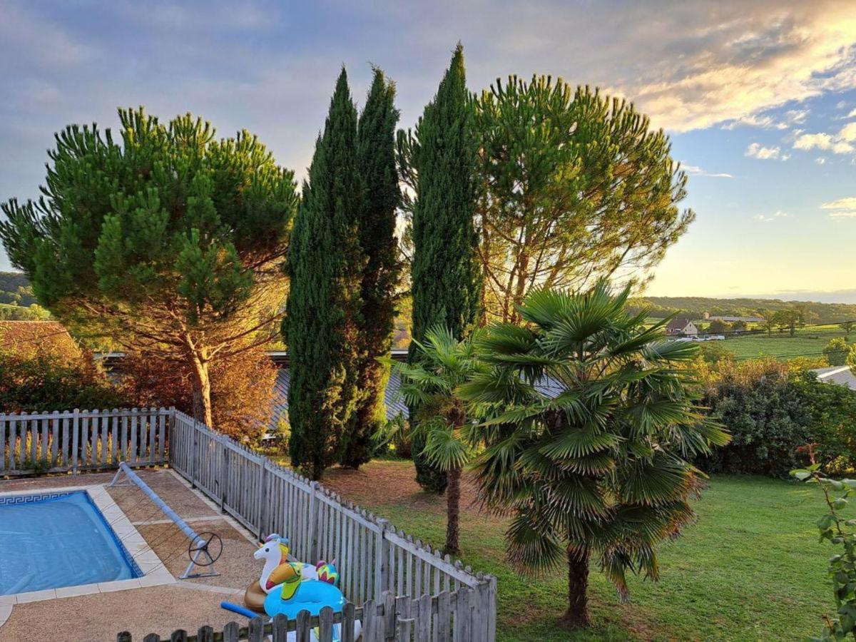 Maison familiale avec piscine privée, jeux pour enfants, salle de sport et Wifi en Dordogne - FR-1-616-70 - Housity